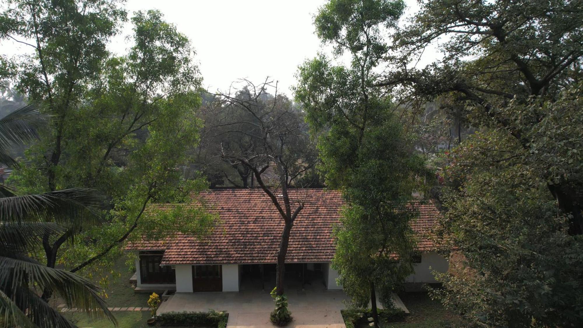 Banyan House - Luxurious 4 Bedroom Villa On One Acre, Near The Beach นาโกน ภายนอก รูปภาพ